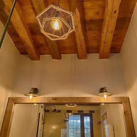 Saplan Real Estate בקתה