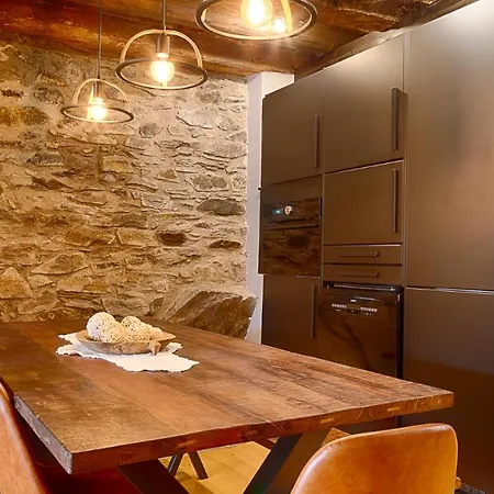 Saplan Real Estate * Vilamós